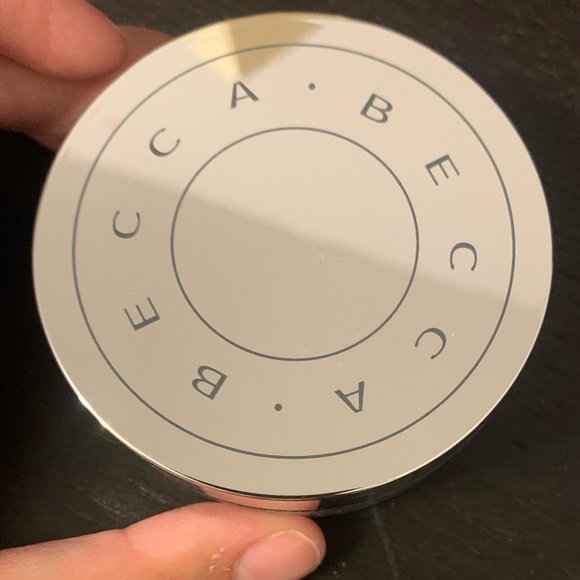 Becca Hydra Mist Setting Powder - Picture 2 of 3